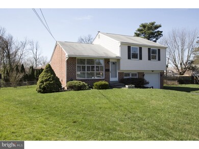 4332 Sweeney Cir, Brookhaven, PA 19015 - photo 2