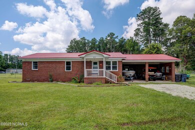 879AppletonWayNE-2