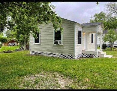 3413 Vintage St unit B, Houston, TX 77026 - photo 2