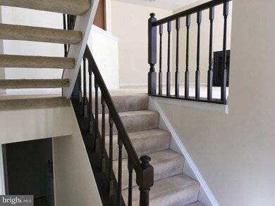 10216 Faire Commons Ct, Burke, VA 22015 - photo 2