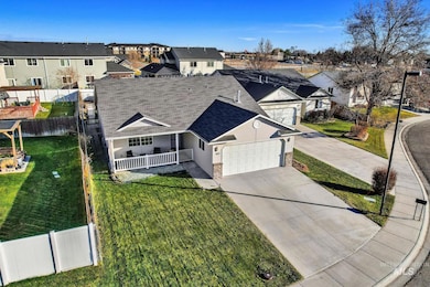 262 N Sunbird Ave, Kuna, ID 83634 - photo 2