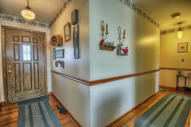 8131 Tarlton Rd, Circleville, OH 43113 - photo 3