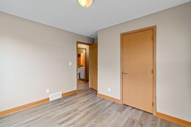 6039 Concord Blvd, Inver Grove Heights, MN 55076 - photo 6