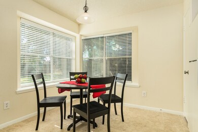 3201 Fox Run Dr, Alvin, TX 77511 - photo 6