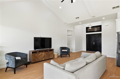 507 W Garrison Dr, Pharr, TX 78577 - photo 2