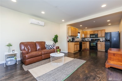 14019 37th Ave S, Tukwila, WA 98168 - photo 2