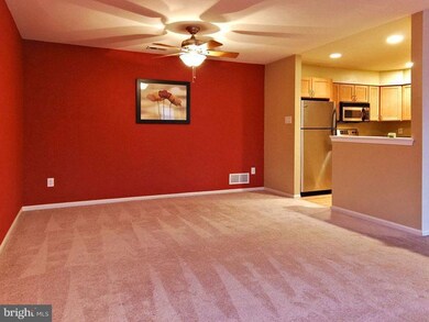 28 Lauren Ct unit 210, Levittown, PA 19057 - photo 2