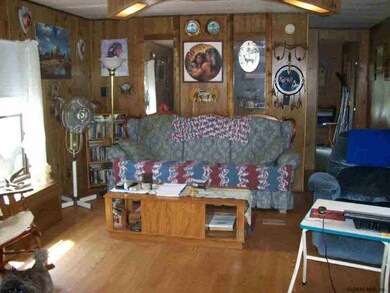 27 Pine St, Corinth, NY 12822 - photo 3