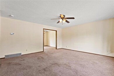 120 Highland Rd, Lansing, KS 66043 - photo 4