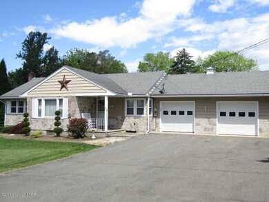 317 Spruce St, Walnutport, PA 18088 - photo 3