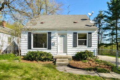 003-Front_View-4043179-medium