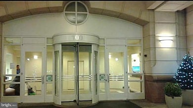 Harborview Towers unit 906, Baltimore, MD 21230 - photo 3