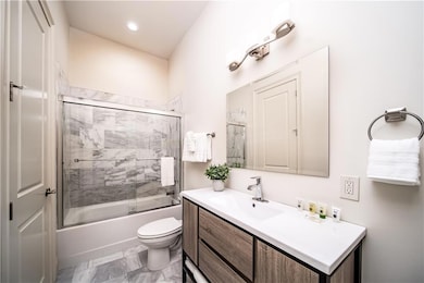 210 Decatur St unit 301, New Orleans, LA 70130 - photo 6