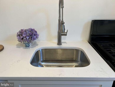 100 E Glenolden Ave unit C2, Glenolden, PA 19036 - photo 7