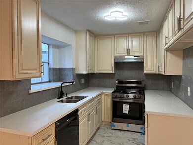 4102 N Masters Rd, Pearland, TX 77584 - photo 6