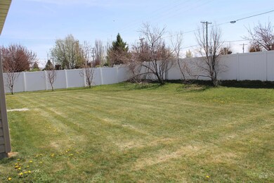 917 Zion St, Burley, ID 83318 - photo 7
