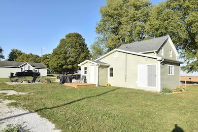 308 S Locust St, Earl Park, IN 47942 - photo 6