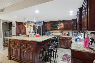 5519 Irish Hill Dr, Houston, TX 77053 - photo 4