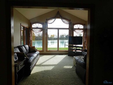 Sunroom. over look 2 acre stocked pond 14x15