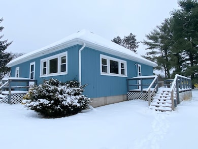 210 N Oak St, Crivitz, WI 54114 - photo 3