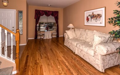 02 Living Room-5059 bal