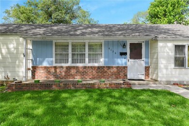 6136 Ballentine Ave, Shawnee, KS 66203 - photo 4