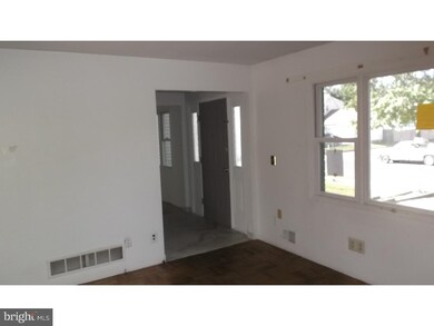 22 Hixon Dr, Burlington, NJ 08016 - photo 6