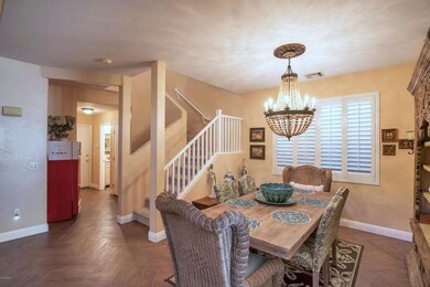 Formal Dining