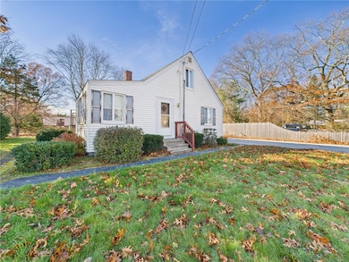 985 Cedar Swamp Rd, Warwick, RI 02889 - photo 3