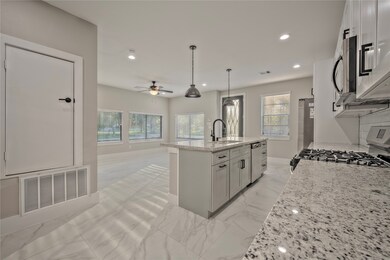 9002 Kelburn Dr unit C, Houston, TX 77016 - photo 7