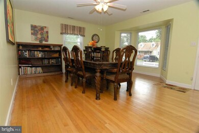 8532 Mulberry St, Laurel, MD 20707 - photo 3