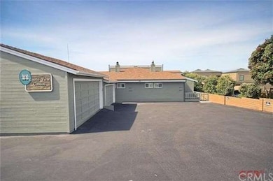 Tidy complex has two garages. Each unit has 1/2 of