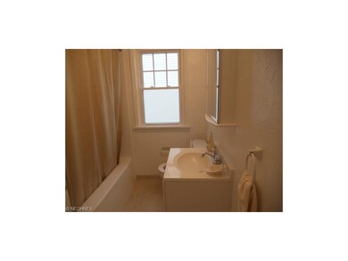 1st Floor Updated Full Bathroom