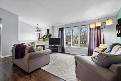 2620 Falbrook Dr NE, Cedar Rapids, IA 52402 - photo 4