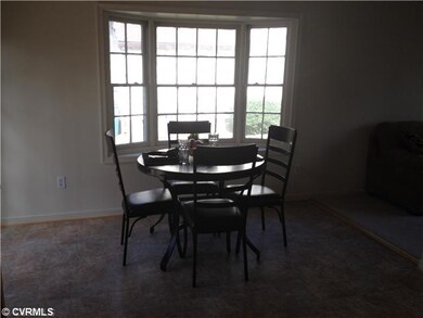 Kitchen - Eat-in dining area off of the kitchen.