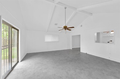 10422 Hollyglen Dr, Houston, TX 77016 - photo 4