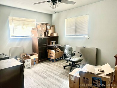 735 Valentine Ln, Claremore, OK 74017 - photo 7