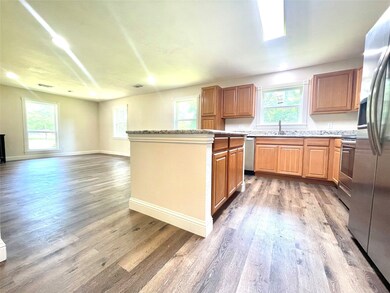 11661 Lena Ln, Cleveland, TX 77328 - photo 4