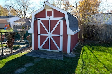 1520 Walnut Ave, Hanover Park, IL 60133 - photo 4