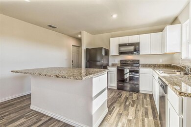 7701 Vineyard Dr, Abilene, TX 79606 - photo 2