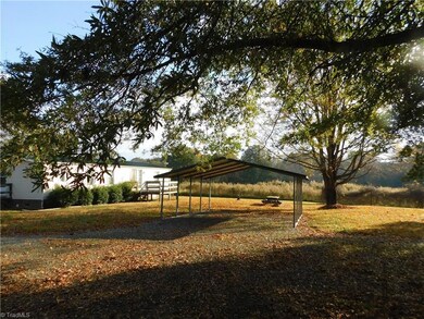 756 Dorsett Rd, Siler City, NC 27344 - photo 5