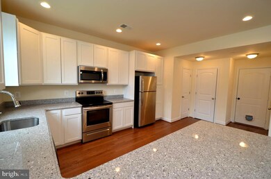 1246 Avalon Blvd, Shady Side, MD 20764 - photo 5