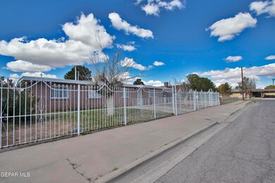 458 Cadwallader Dr, El Paso, TX 79915 - photo 4