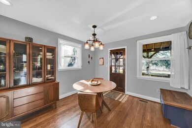 12232 Dover Rd, Reisterstown, MD 21136 - photo 5