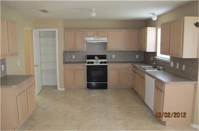 5814 Wickover Ln, Houston, TX 77086 - photo 5