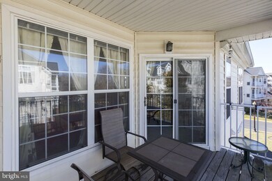 25300 Lake Mist Square unit 301, Chantilly, VA 20152 - photo 5