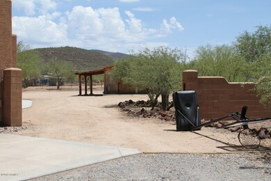 Side Gate to back yard