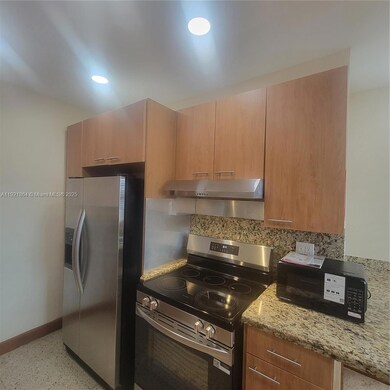 7400 Harding Ave unit 15, Miami Beach, FL 33141 - photo 3