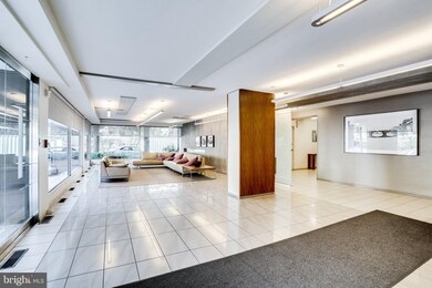 Dupont East Condominium unit 813, Washington, DC 20036 - photo 5