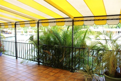 15512 Sharpecroft Dr, Hialeah, FL 33014 - photo 6